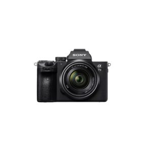 Sony α 7 III + 28-70mm MILC 24.2 MP CMOS 6000 x 4000 pixels Black